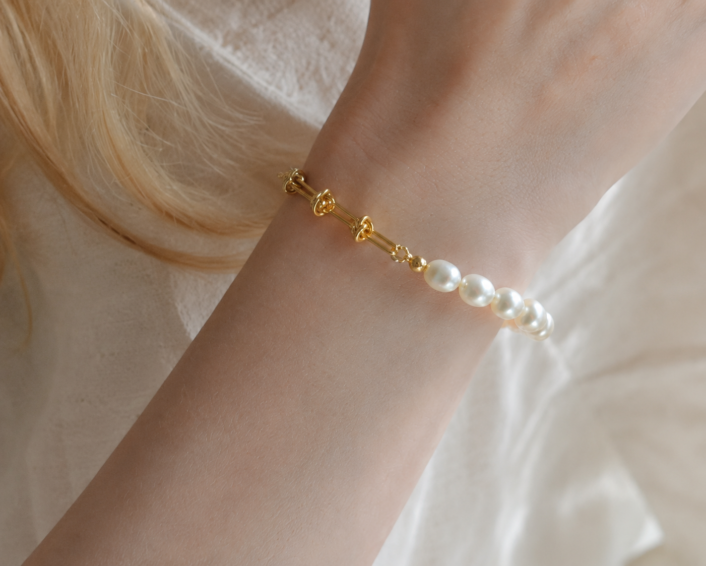 Pearl Muse Bracelet